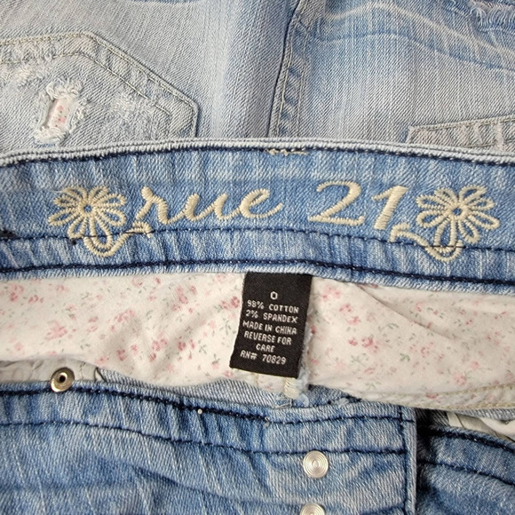 Rue 21 Light Wash Distressed Raw Hem Floral Patching Denim Skirt - Picture 8 of 8